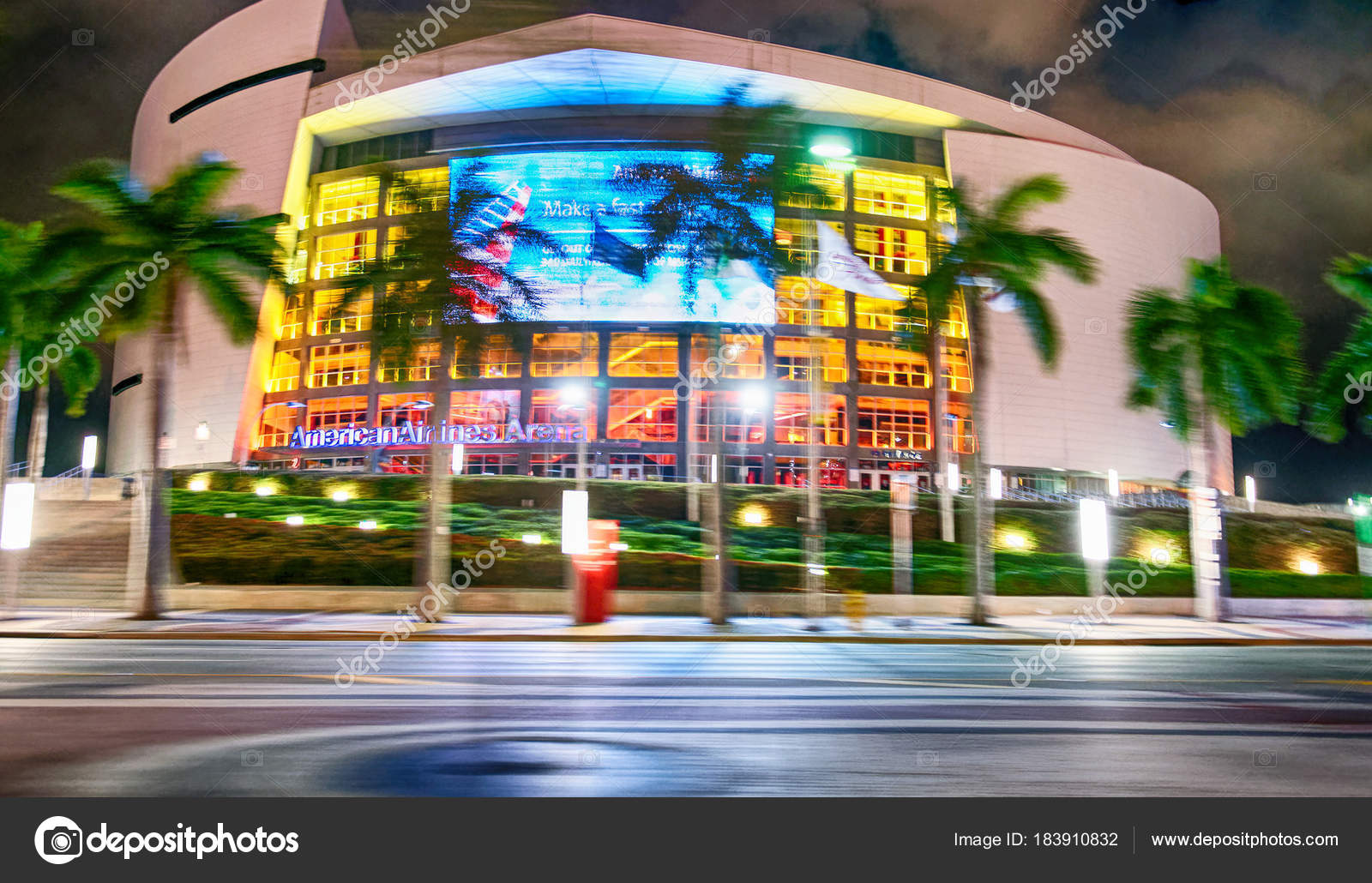 Миами Февраля 2016 Года American Airlines Arena Ночное Время Дом.