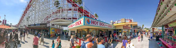 Santa Cruz August 2017 City Amusement Park Beach Famous Attraction — Stock Photo, Image