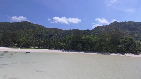 Пляж Сейшельских островов, вид с воздуха — стоковое фото
