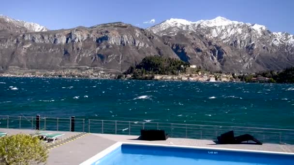 Καταπληκτική Λίμνη Κόμο Κατά Διάρκεια Μιας Καταιγίδας Χειμώνα Ιταλία — Αρχείο Βίντεο