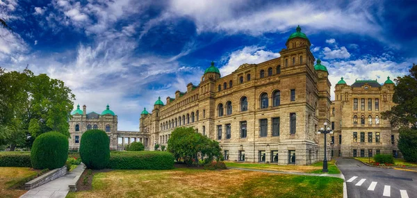 Edificio Del Parlamento Hermoso Día Verano Victoria Principal Ciudad Isla —  Fotos de Stock