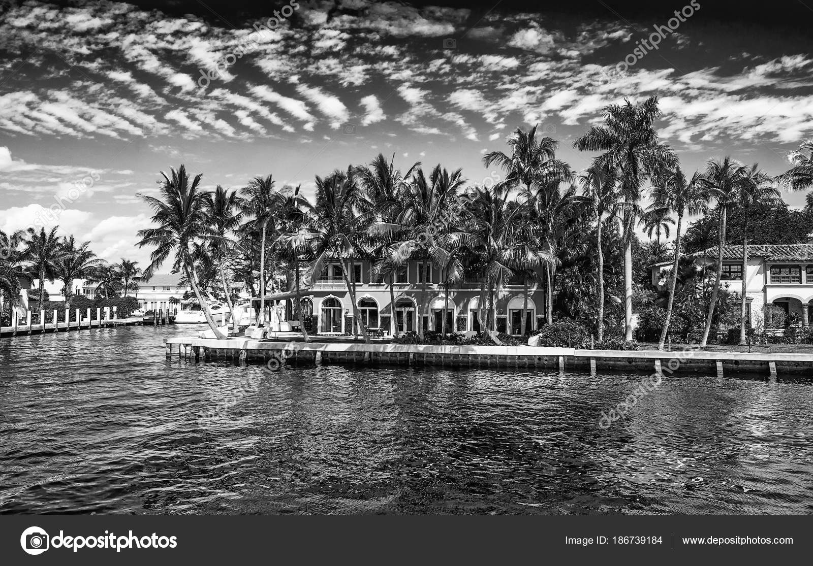 Beautiful Homes City Canals Fort Lauderdale — Stock Photo © jovannig