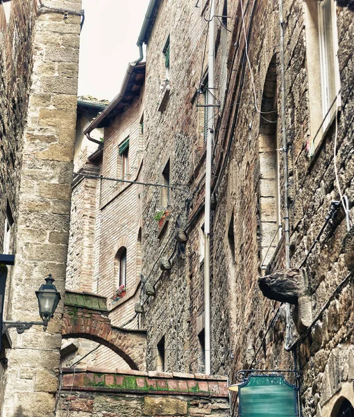 ヴォルテッラ イタリア 冬の日に古代中世建物 — ストック写真