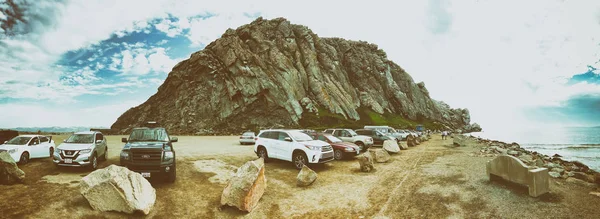 Morro Rock Srpna 2017 Turistická Návštěva Malebné Skalní Formace Hlavní — Stock fotografie