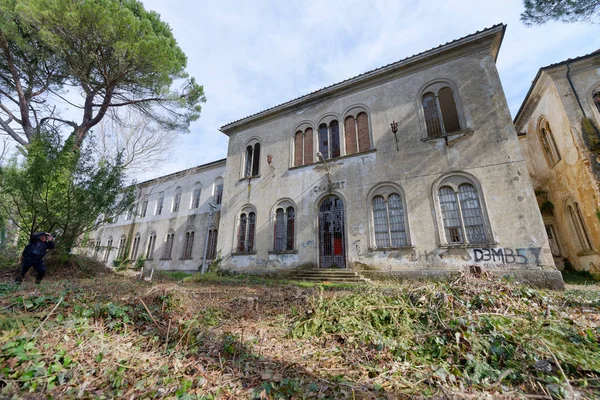 Volterra Italy February 2018 Exterior View Charcot Building Part Abandoned — Stock Photo, Image