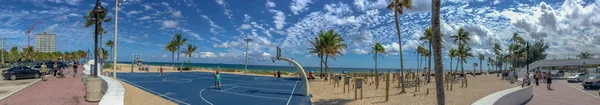 Fort Lauderdale Februar 2016 Touristen Und Einheimische Genießen Die Strandpromenade — Stockfoto