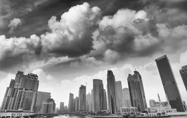 Dubai Marina Edifícios Entardecer — Fotografia de Stock