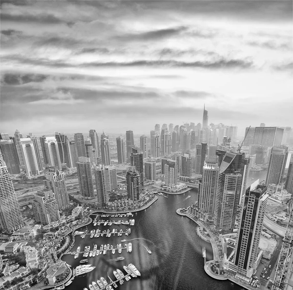 Vista Aérea Los Edificios Dubai Marina Atardecer —  Fotos de Stock