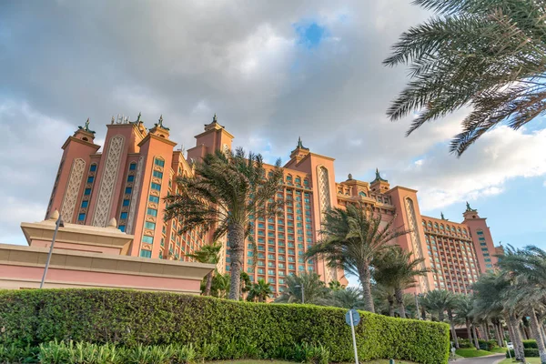 Dubai Emirados Árabes Unidos Dezembro 2016 Atlantis Hotel Seen Street — Fotografia de Stock