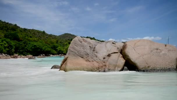 Anse Lazio Strand Gelegen Het Noordwesten Van Het Eiland Praslin — Stockvideo