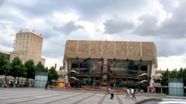 Berlin - Temmuz 2016: Potsdamer Platz binalar. Berlin 20 milyon insan her yıl çekiyor.