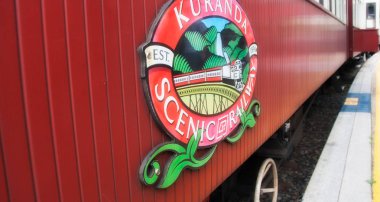 kuranda-cairns trenin Avustralya görüntülemek