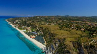 Tonnara plaj ve Scoglio Ulivo, Calabria hava.