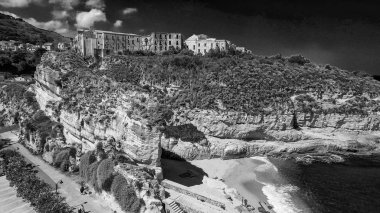 Tropea, Calabria havadan görünümü.
