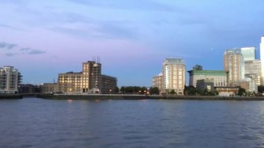 Canary Wharf gökdelenler gün batımında, Londra, İngiltere
