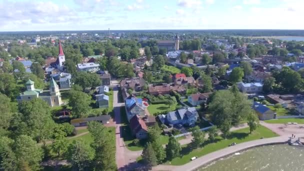 Luchtfoto van Haapsalu Castle, Estland — Stockvideo