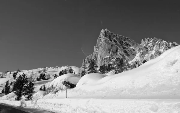 Paysage Enneigé Des Dolomites Pendant Saison Hiver Italie — Photo
