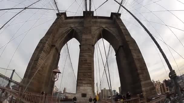 美国纽约著名的布鲁克林大桥 — 图库视频影像