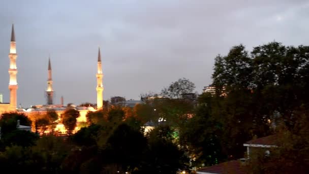 Vista Aérea Estambul Plaza Sultanahmet Con Mezquitas Atardecer — Vídeos de Stock