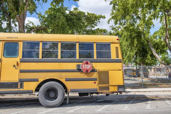 Yellow School Bus side view, Estados Unidos — Fotografia de Stock