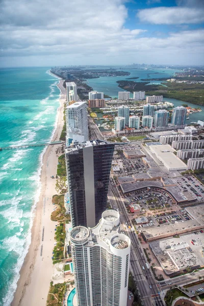 North Miami Beach Mint Látott Ból Helikopter Felhőkarcolók Mellett Óceán — Stock Fotó