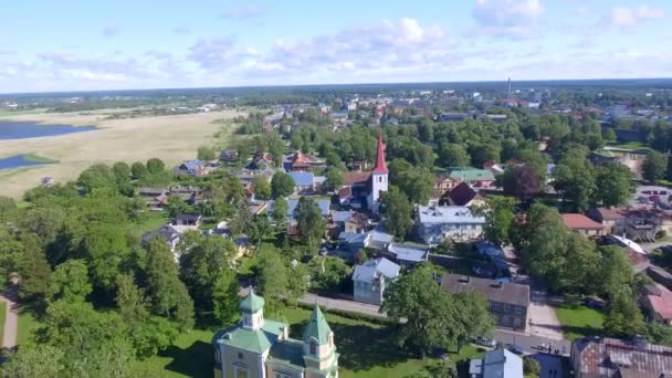 Luchtfoto van Haapsalu Castle, Estland — Stockvideo