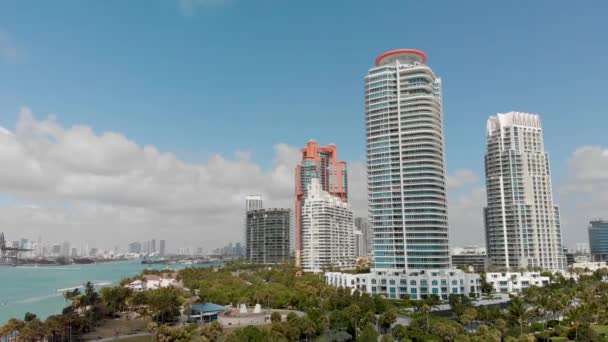 South Pointe Park Miami Beach Buildings Beach Aerial View — Stock Video