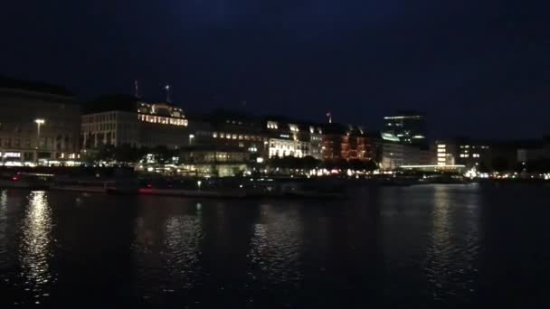 Городские Съемки Красивого Города Ночью — стоковое видео