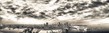 Vancouver, gün batımı, panoramik havadan görünümü.