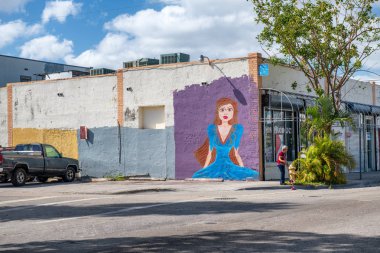 Miami - 29 Mart 2018: Wynwood tasarım Mahallesi Miami. Dünyanın en büyük açık hava sokak sanatı teçhizatları bir Wynwood özellikleri.