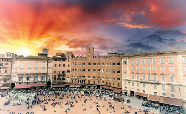 锡耶纳 意大利 美丽的景色 著名的城市广场 — 图库照片