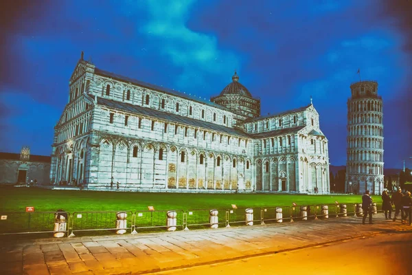 Catedral Pisa Por Noche Plaza Los Milagros — Foto de Stock