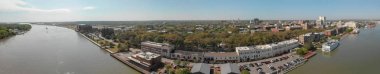 Güzel bir günde, Georgia Savannah siluetinin panoramik havadan görünümü.,