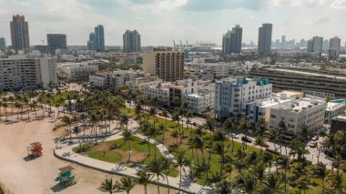 Miami Beach Ocean Drive görünümünden skyline hava.