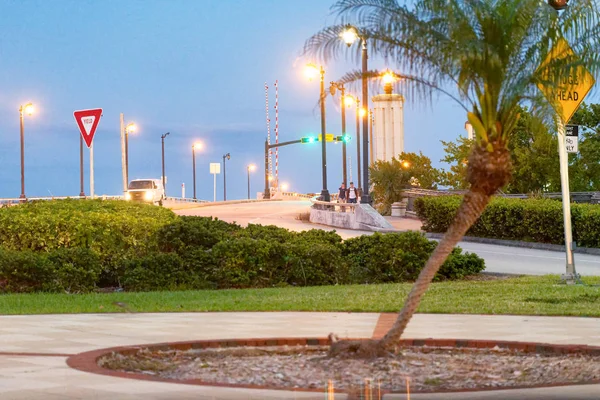 St Augustine Bridge of Lions at night — Stock Photo, Image