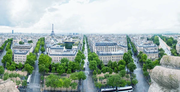 Паронамический Вид Парижа Триумфальной Арки Фоне Эйфелевой Башни — стоковое фото