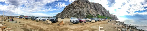 Morro Rock Augustus 2017 Toeristen Genieten Morro Rock Landschap Het — Stockfoto