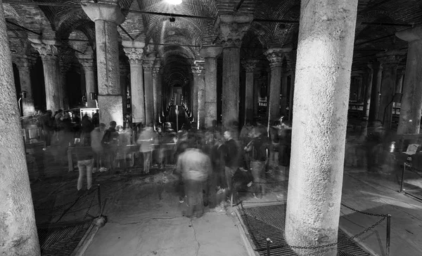 Istanbul Září 2014 Basilica Cistern Turisty Istanbul Přitahuje Každoročně Milionů — Stock fotografie