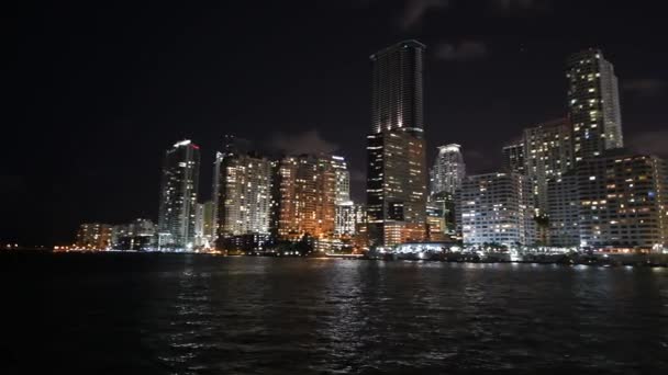Vista Nocturna Los Rascacielos Del Centro Miami Brickell Key Island — Vídeos de Stock
