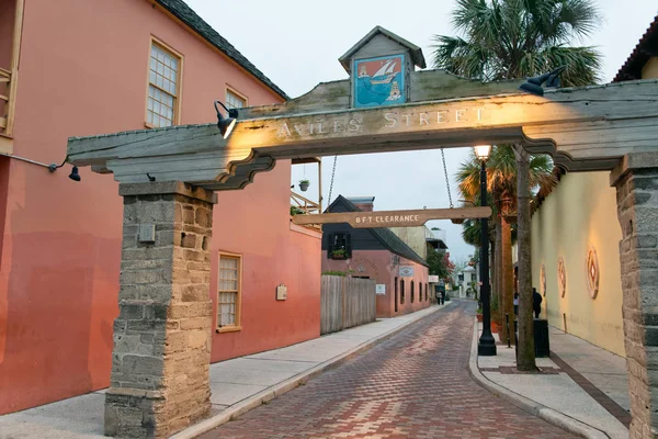 聖アウグスティヌスは 2018 観光通り店とレストランの入り口 都市はフロリダの有名なアトラクション — ストック写真