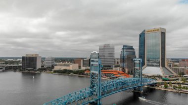Jacksonville, Fl - 8 Nisan 2018: Panoramik hava şehir manzaralı. Önemli bir cazibe Florida Jacksonville vardır.