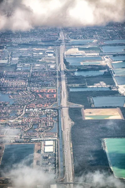 Flygfoto Över Miami Interstate Från Flygplan Fönster — Stockfoto