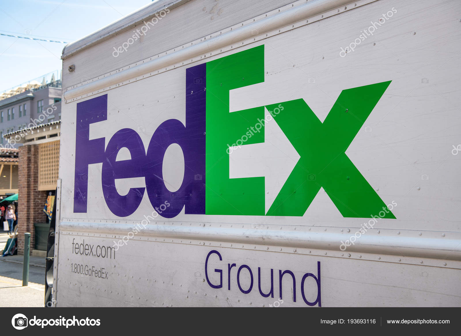 fedex ground truck