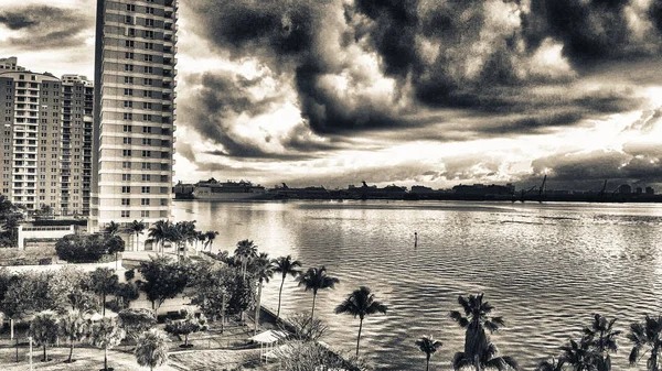 Brickell Key Downtown Miami Aerial View Sunrise — Stock Photo, Image