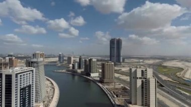 Gökdelenlerin Downtown Dubai, BAE, Video havadan görünümü
