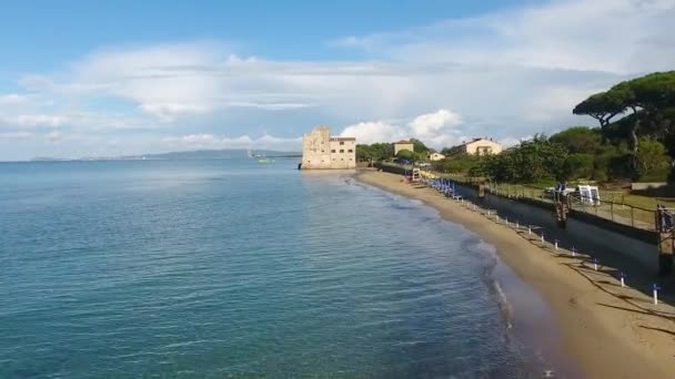 Luchtfoto Van Strand Kust Toscane Italië Video — Stockvideo