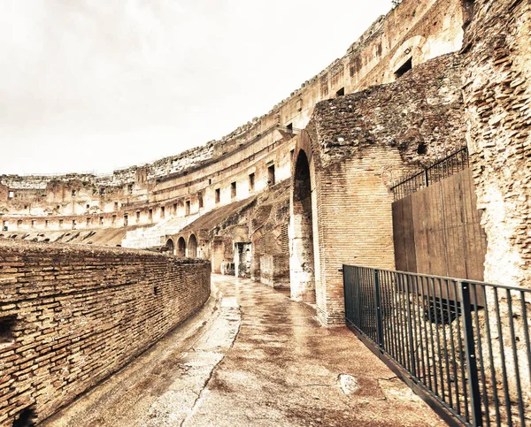 Corredor Dentro Coliseu Roma Itália — Fotografia de Stock