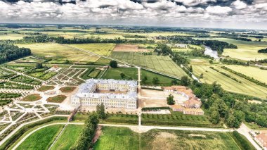 Rundale kale havadan görünümü.