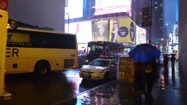 New York City Giugno 2013 Traffico Notturno Times Square — Video Stock