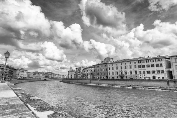 Pisa Italy Апреля 2018 Года Прекрасный Вид Лунгарни Пиза Привлекает — стоковое фото